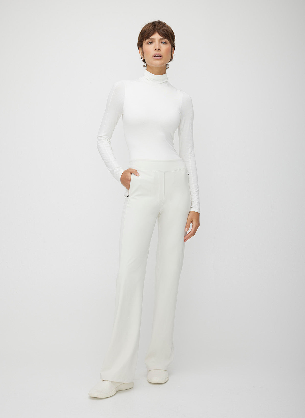 Stride Fitted Kick-Flare Pants | Kit and Ace Stride Fitted Kick-Flare Pants | Kit and Ace