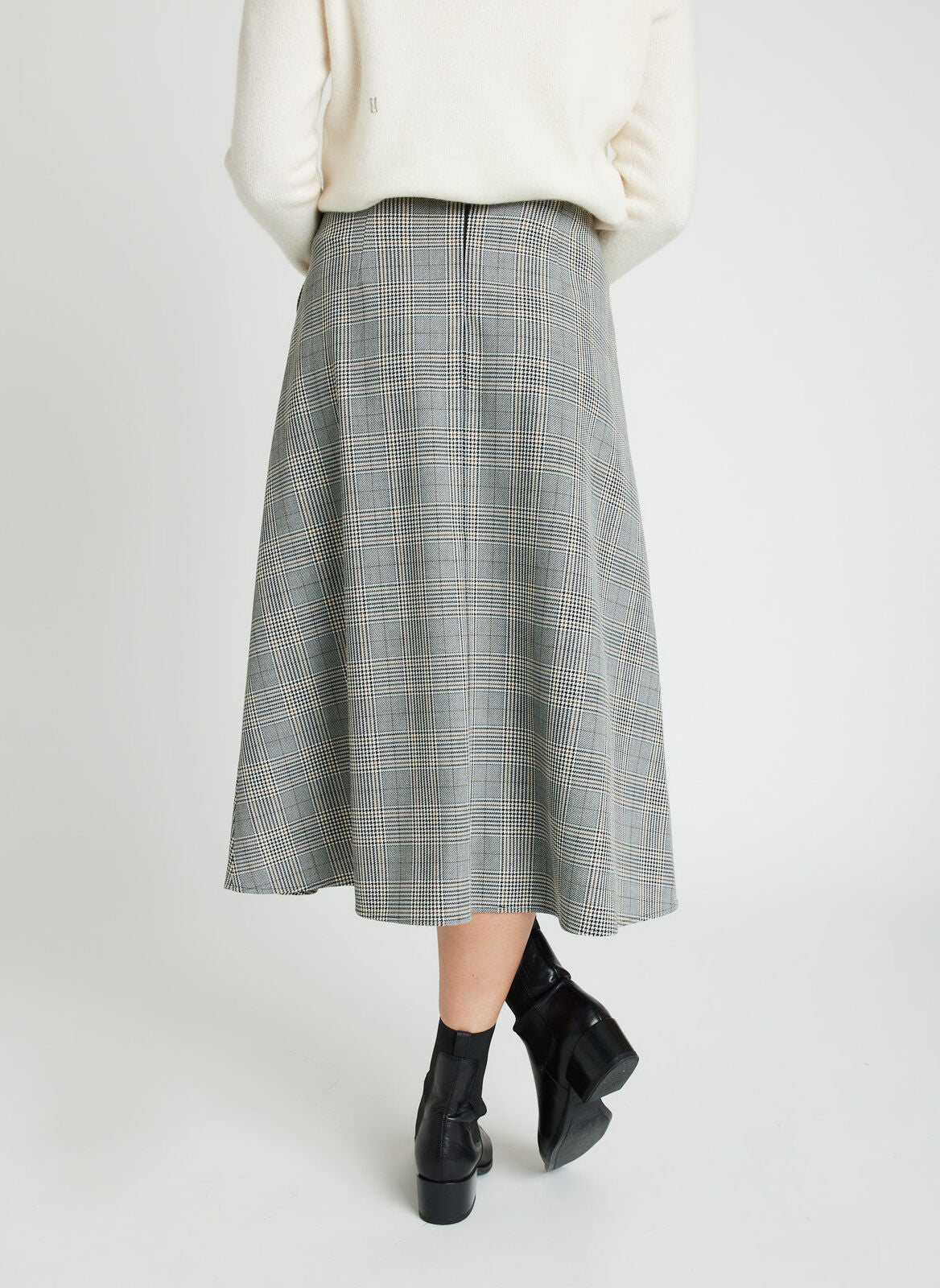 Go To A-Line Skirt ?? Model:: Katie| 6 || Whisper/Black Plaid