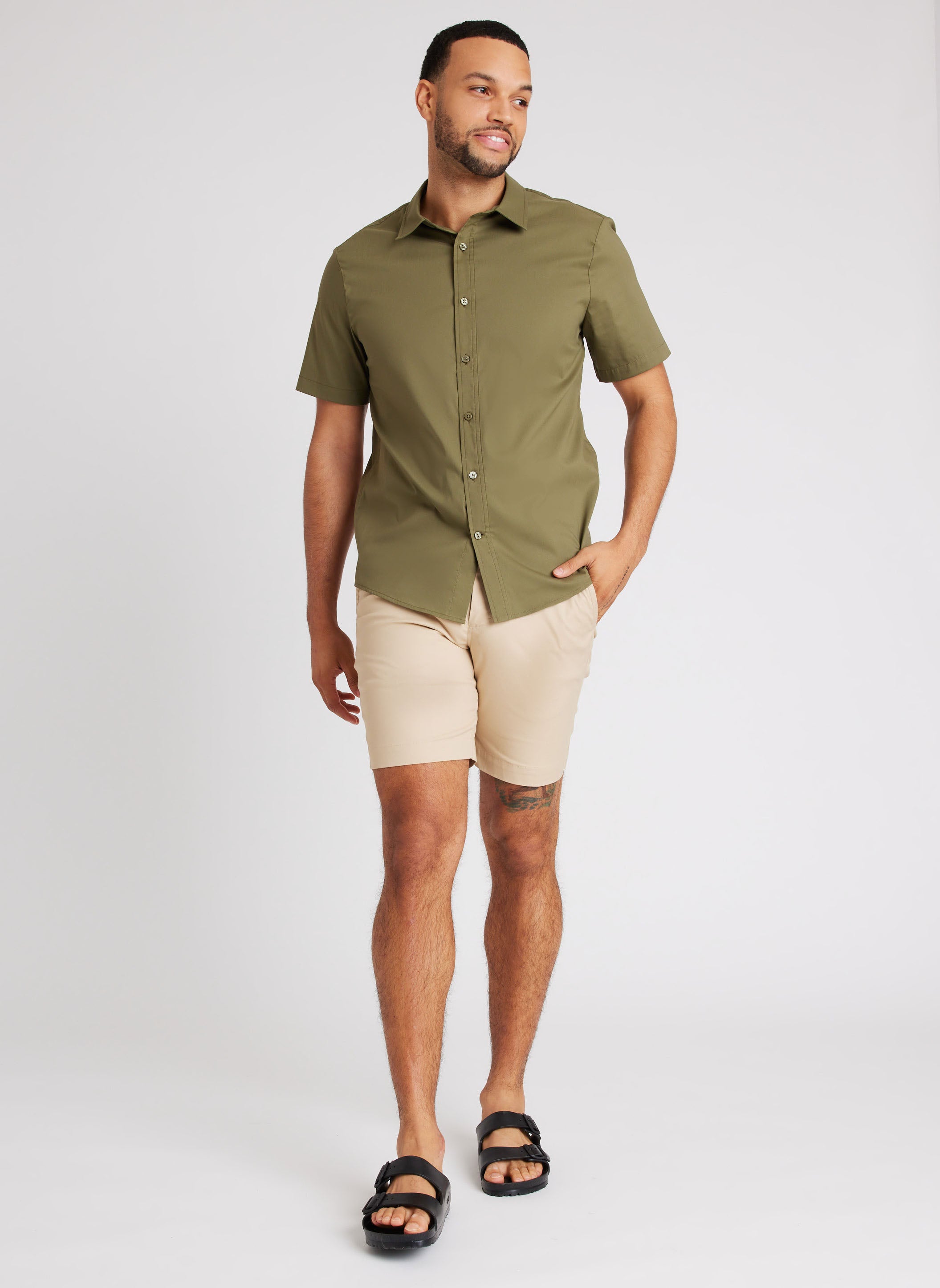 Stay Cool Poplin Short Sleeve Shirt ?? Model:: Emerson | M || Dark Olive