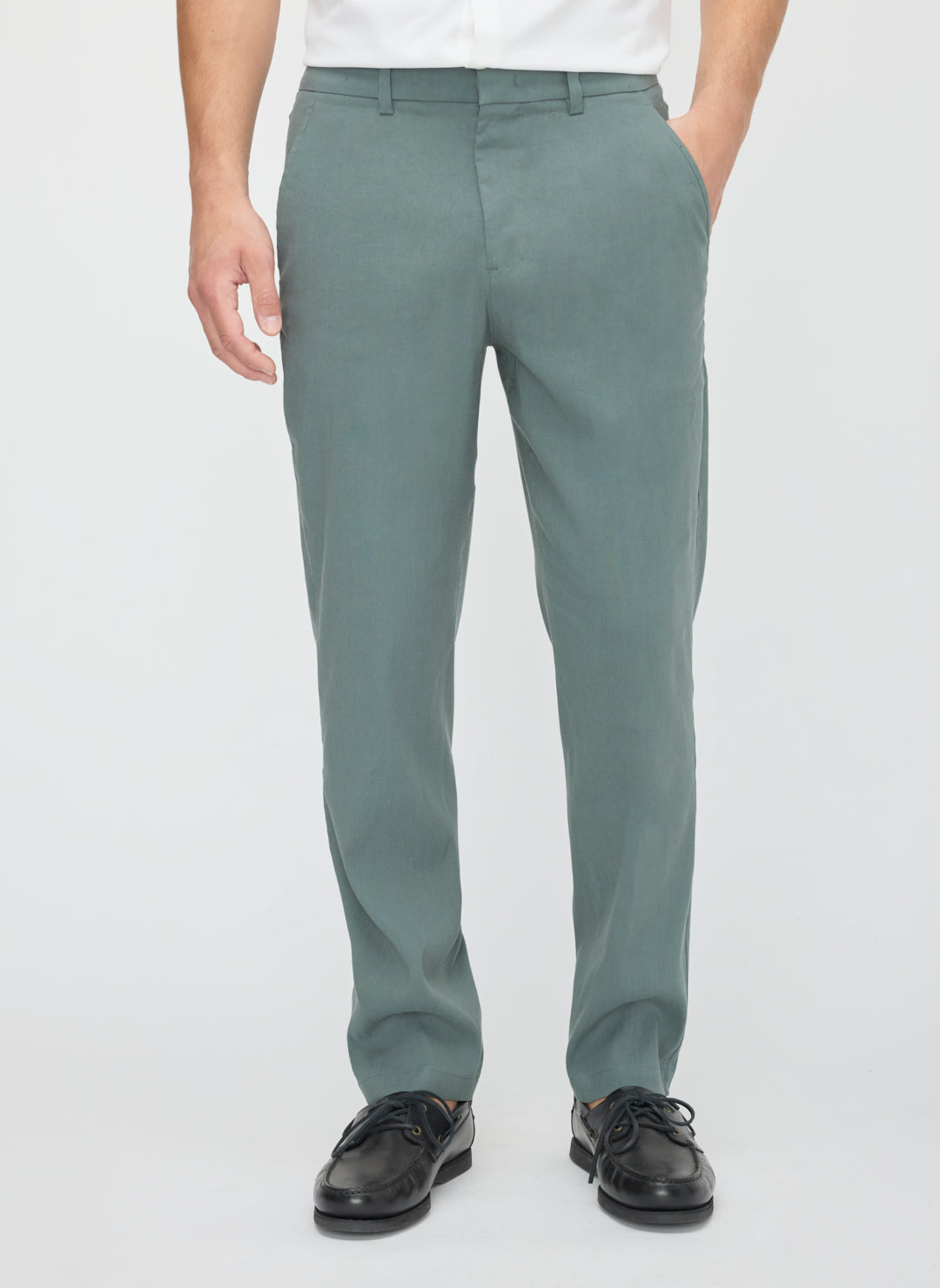 En Route Slim Linen Pants