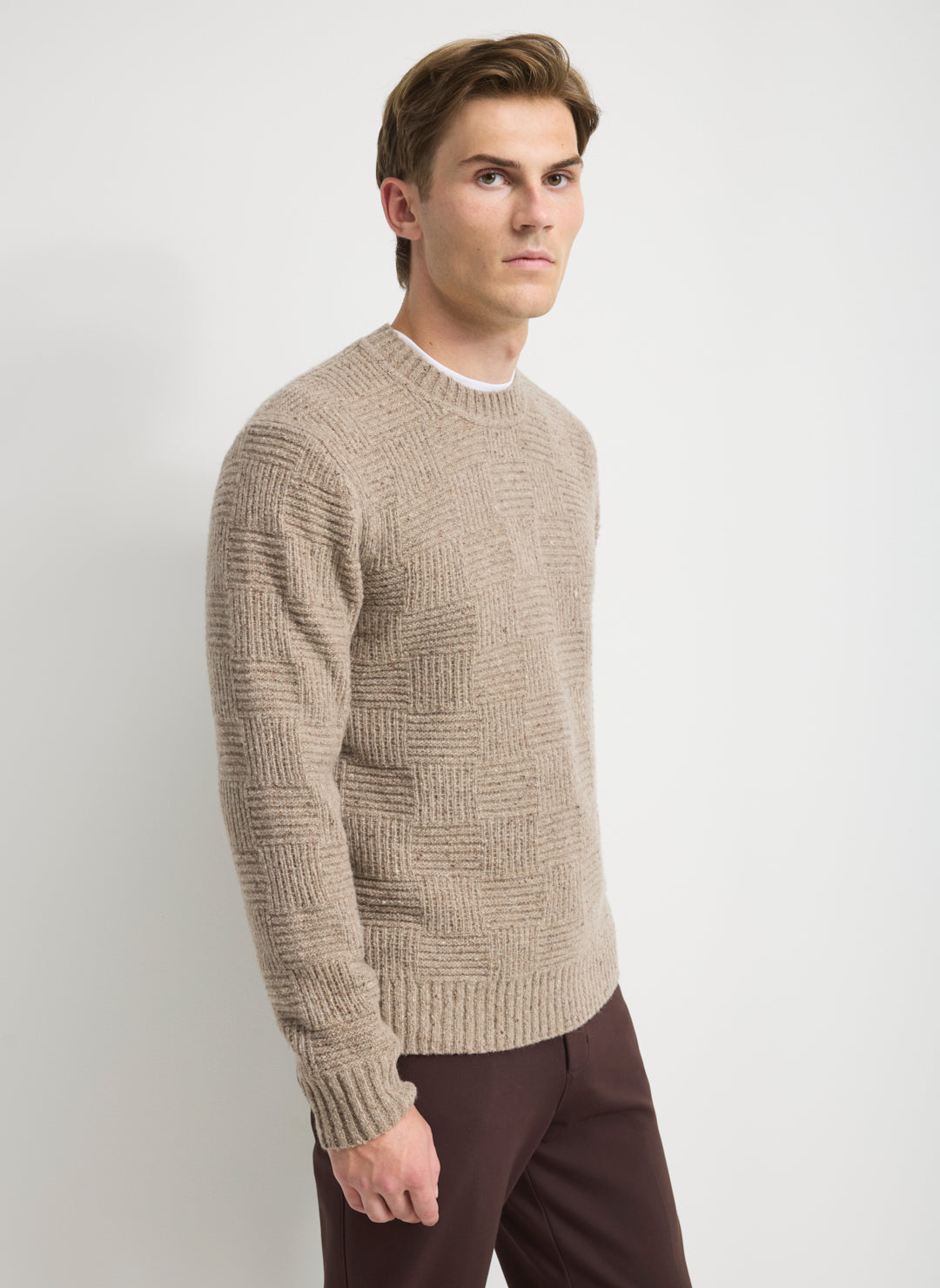 KMM10309DonegalCrewneckSweaterTAUPEMELANGE_051