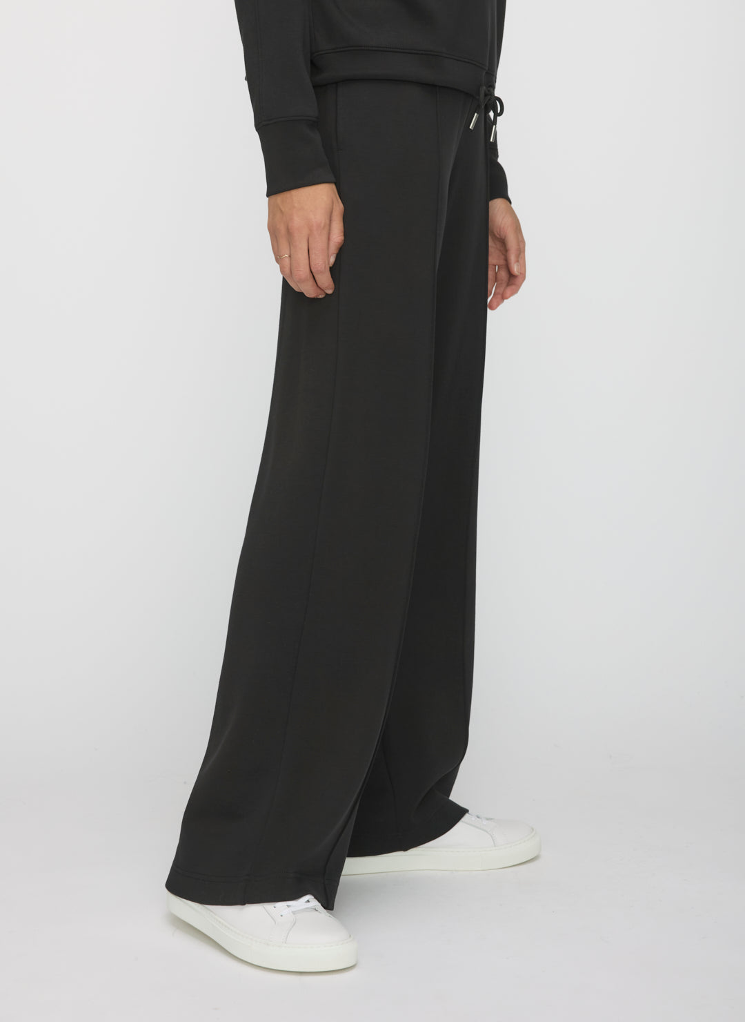 Restore Wide Leg Sweatpants