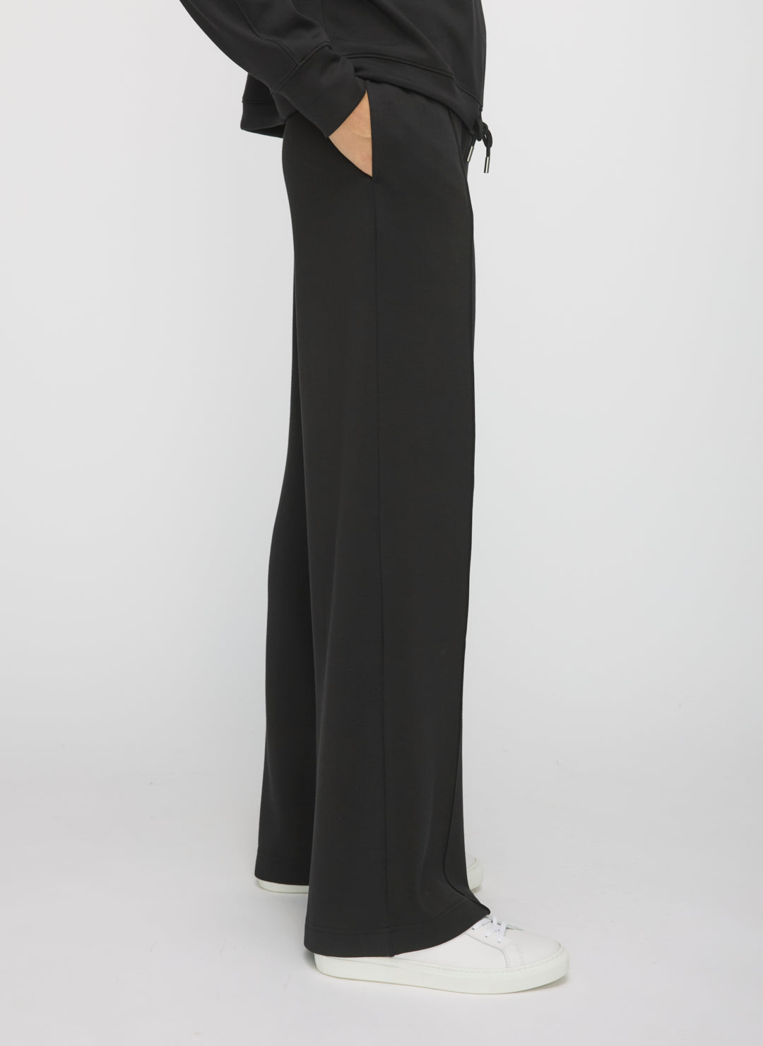 Restore Wide Leg Sweatpants