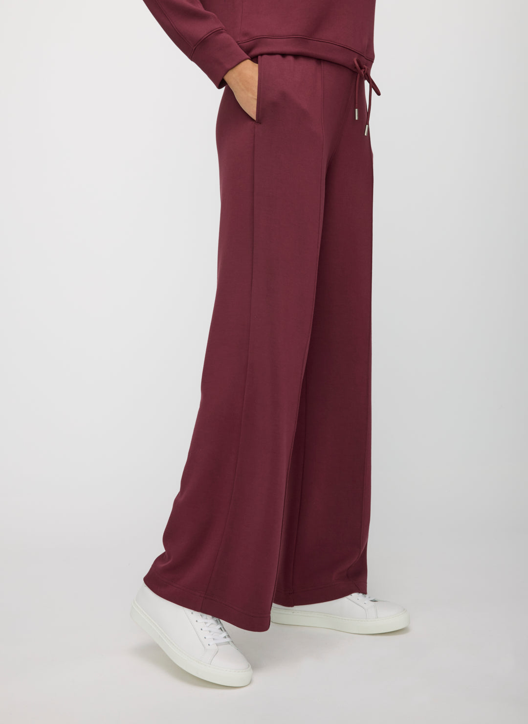 Restore Wide Leg Sweatpants