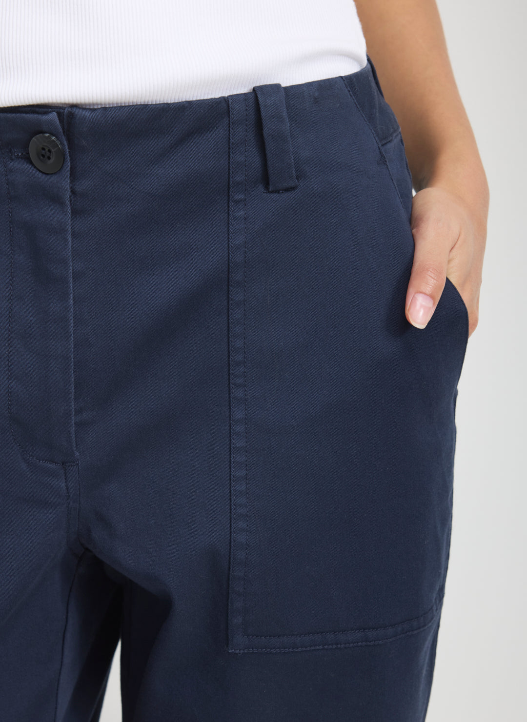 Twill Ease Straight Leg Pant