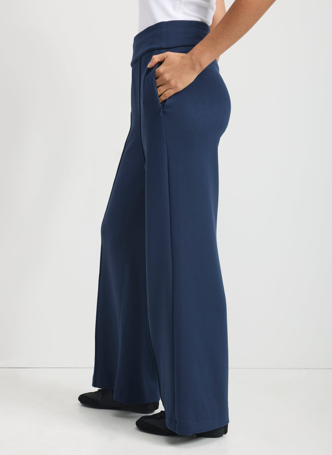 Restore Wide Leg Pant