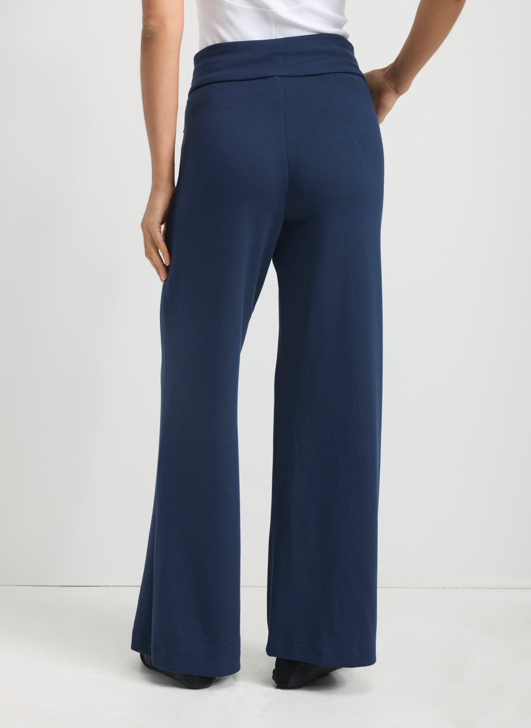 Restore Wide Leg Pant