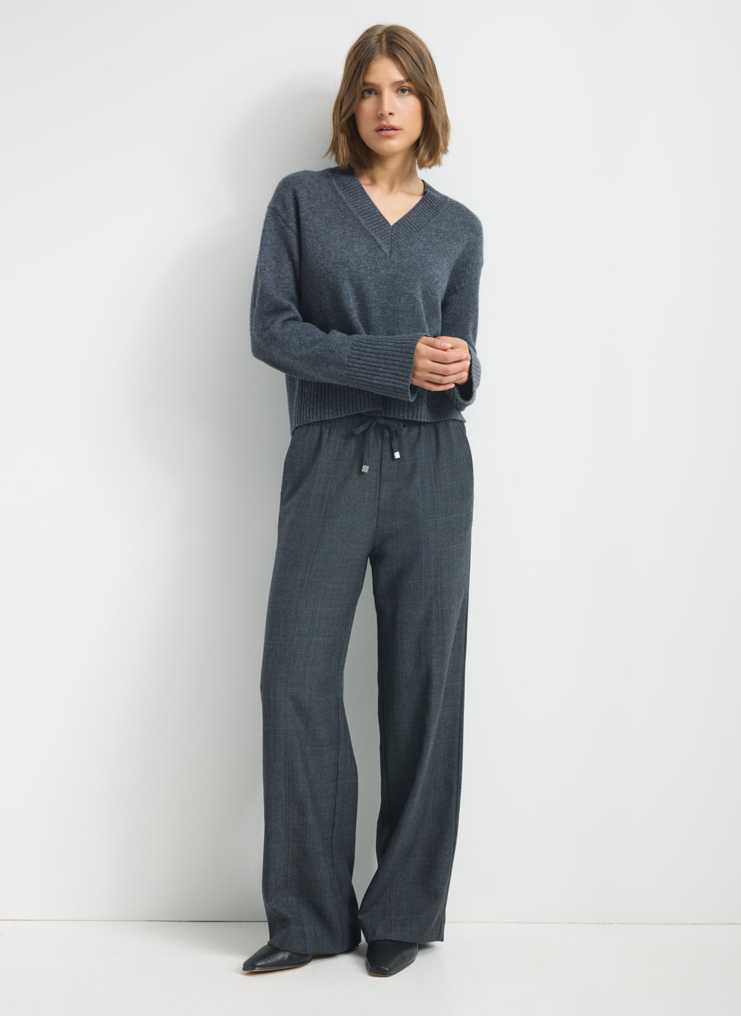 Kit Cashmerino Boxy V-Neck Sweater