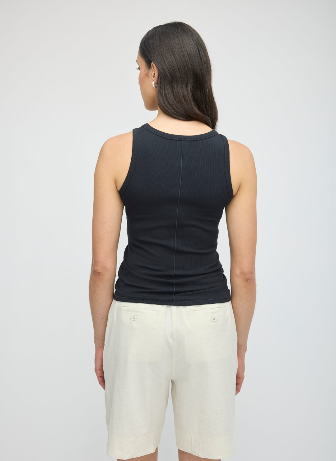 Henley Tank