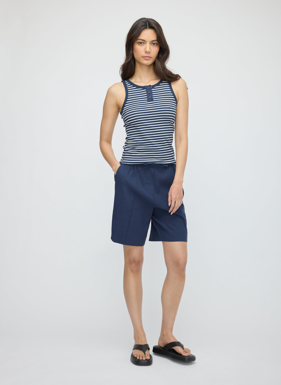 Henley Tank