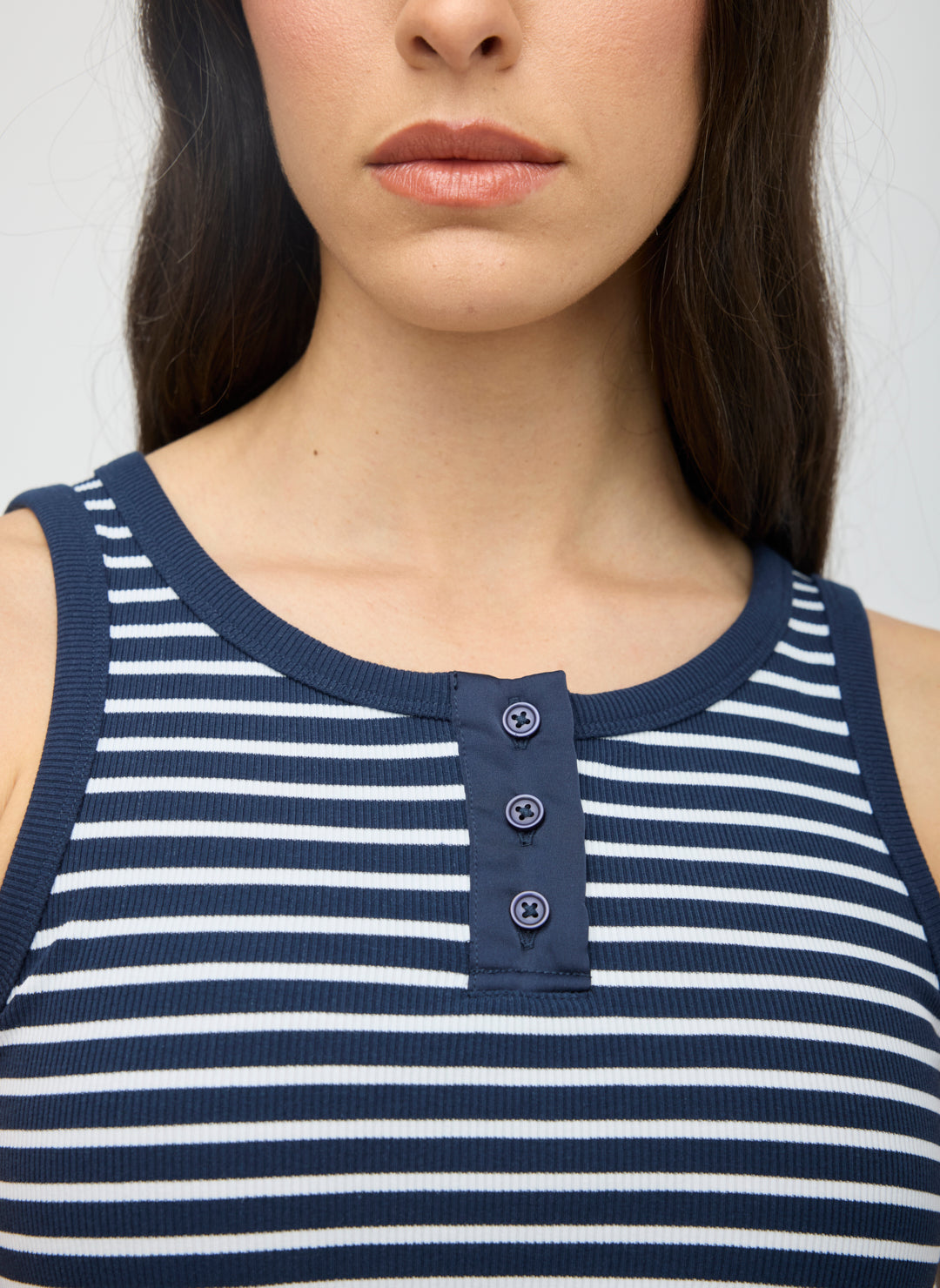 Henley Tank