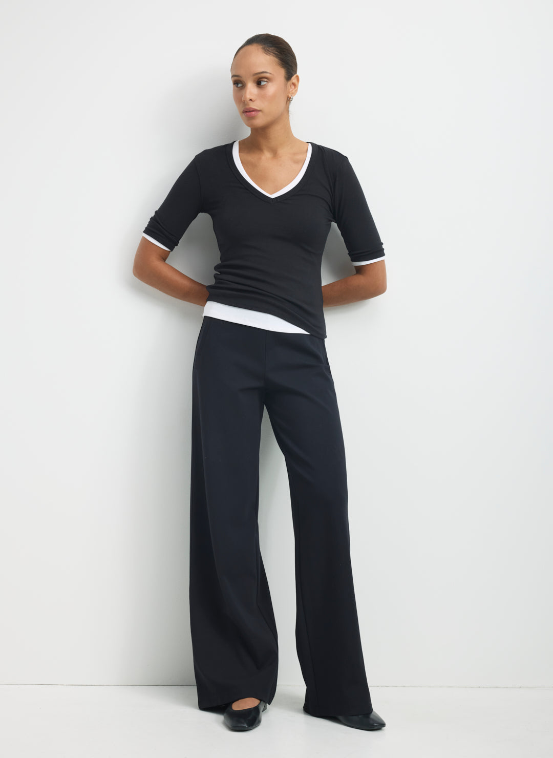 Kit Cosy V Neck Tee