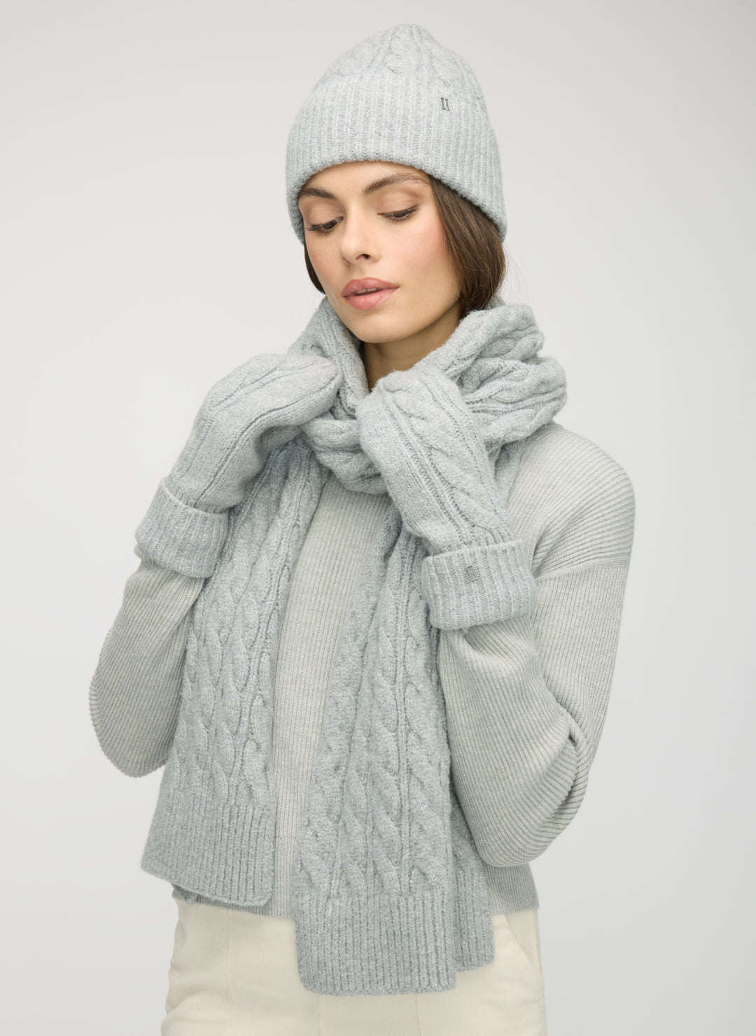 Josie Cable Knit Mittens