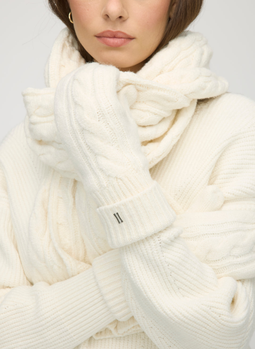 Josie Cable Knit Mittens