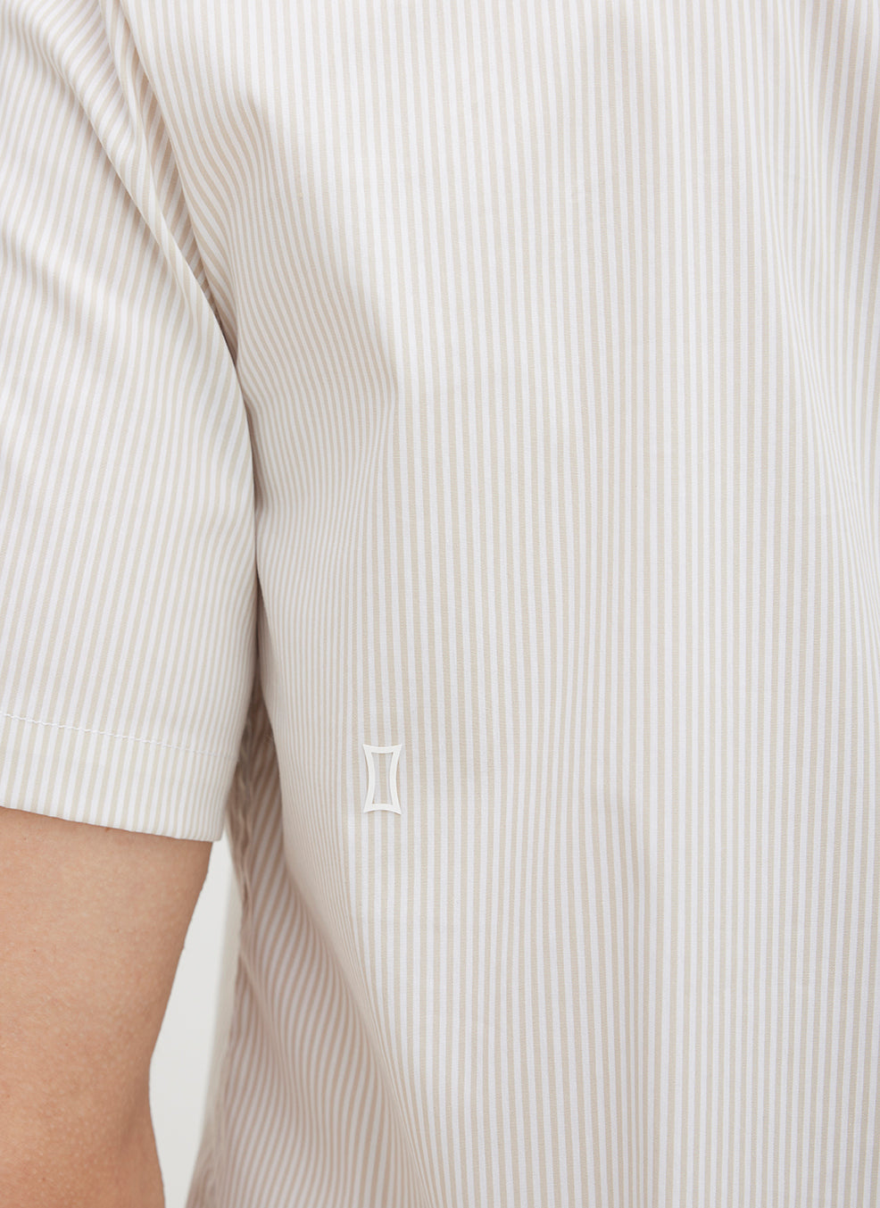 Acadia Short Sleeve Poplin Shirt ?? | M || Bright White/Sand Dune Stripe
