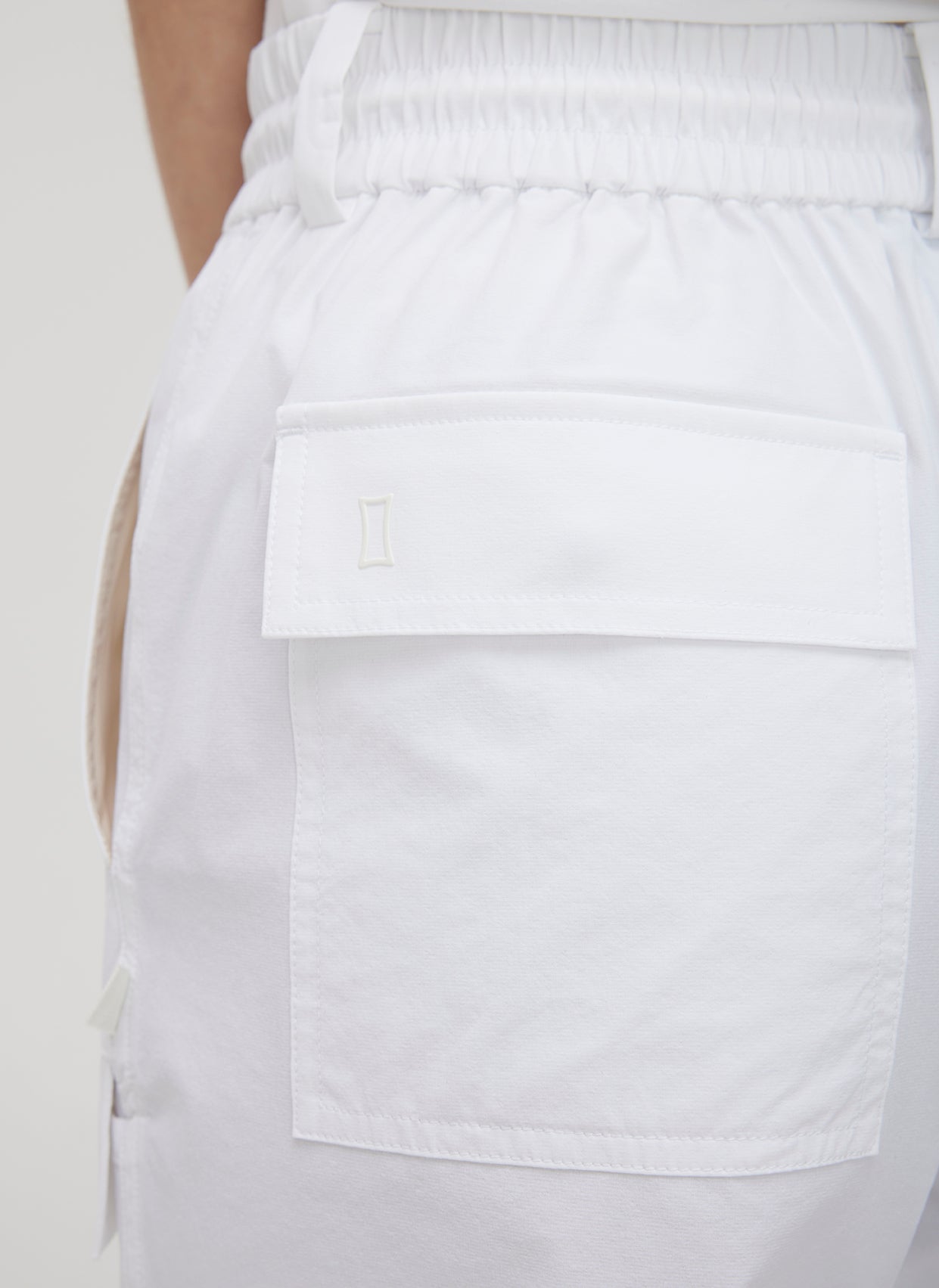 Explorer Shorts Relaxed ?? | S || Bright White