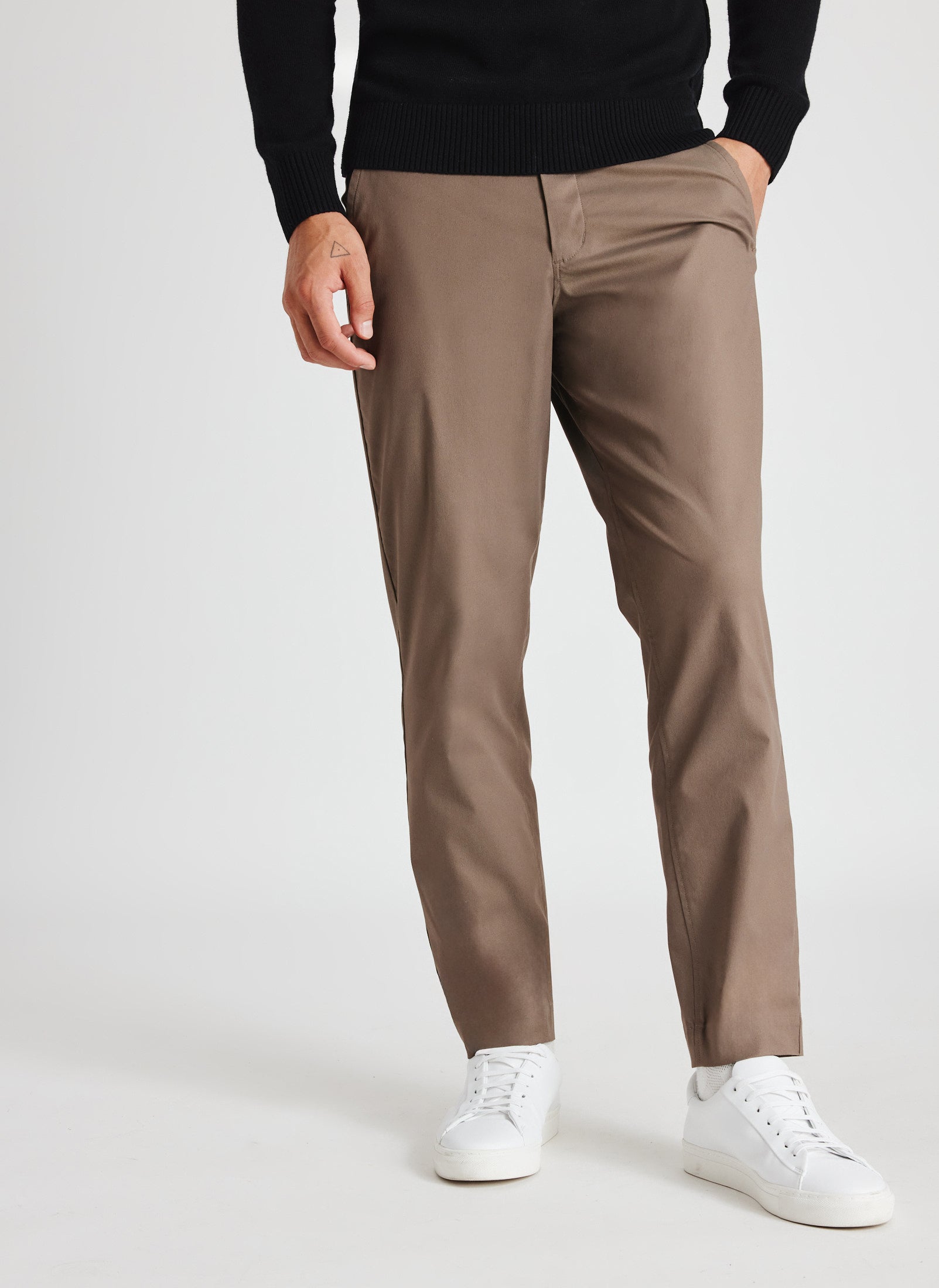 Essential Trousers ?? Model:: Adryan | 32 || Mocha