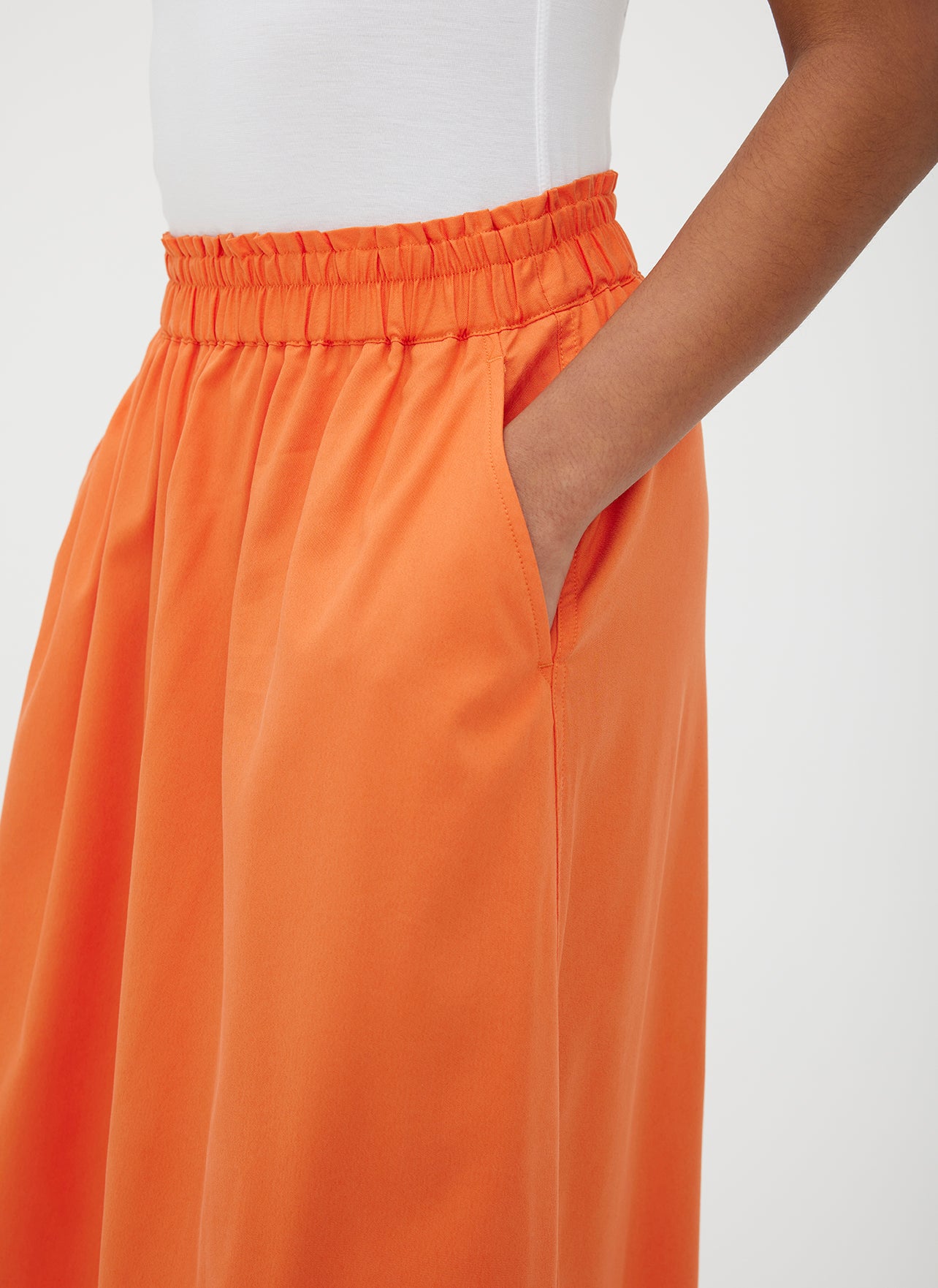 Sublime A Line Skirt ?? Model:: Akech | S || Kumquat