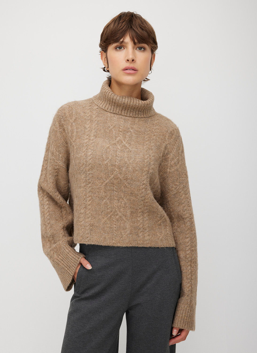 Outfit Camel Colored Turtleneck BOSS Equestrian May Turtleneck