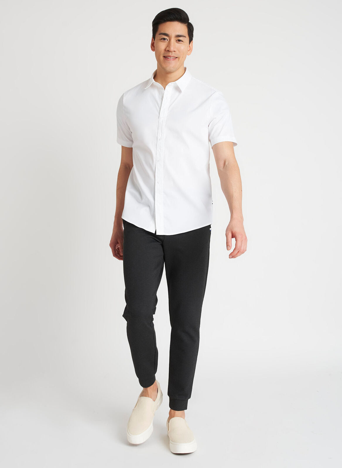 Kit and Ace — Stay Cool Poplin Short Sleeve Shirt Standard Fit
