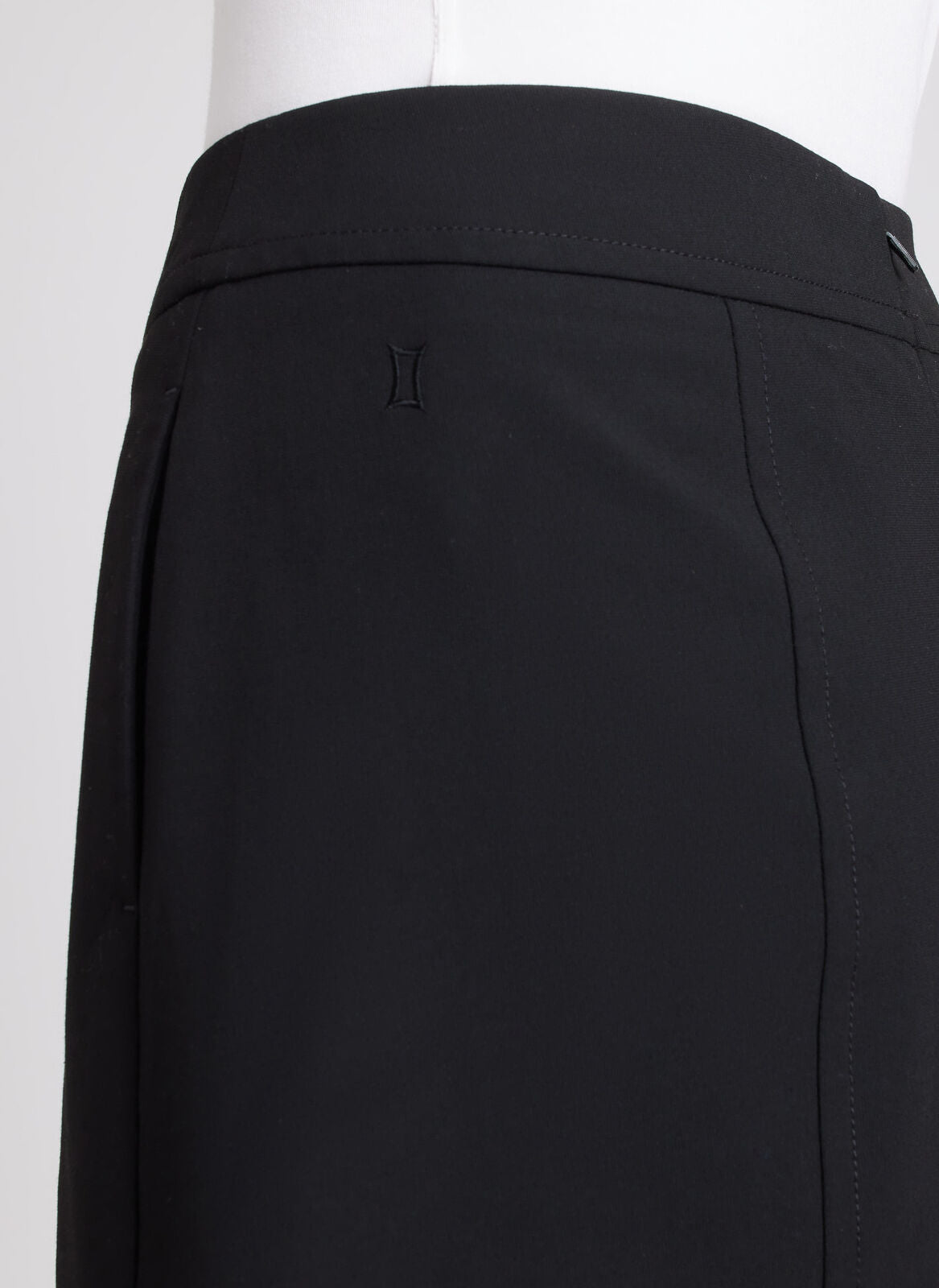 Kit and Ace — Seymour Short Skirt