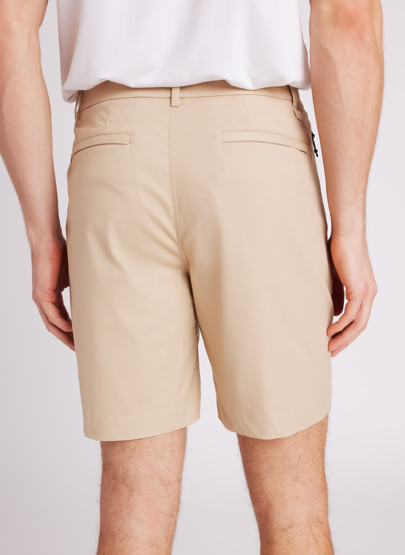 Navigator Essential Shorts 8" ?? Model:: Chad | 32 || Sand Dune