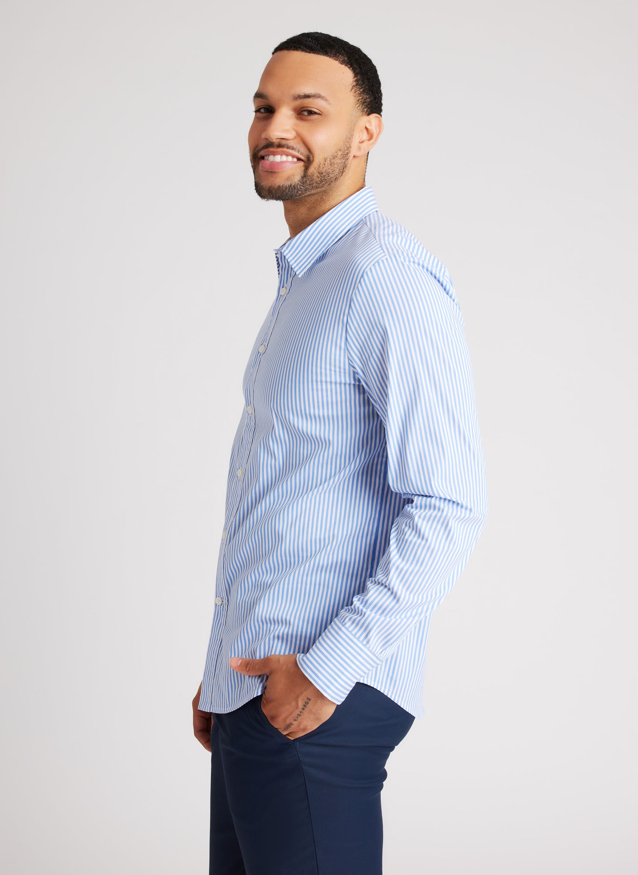 Stay Cool Poplin Long Sleeve Shirt ?? Model:: Emerson | M || Blue/Bright White Stripe